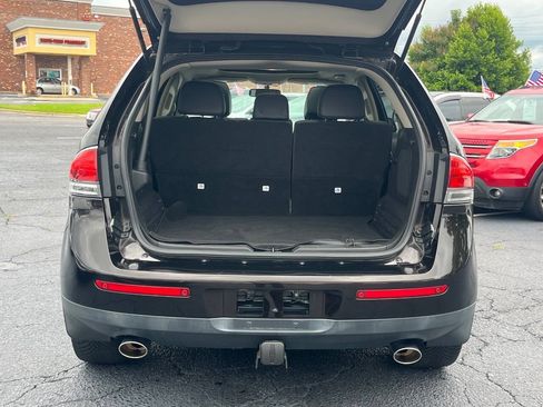 Used 2013 Lincoln MKX FWD image 17