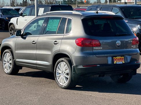 Used 2015 Volkswagen Tiguan SE image 6