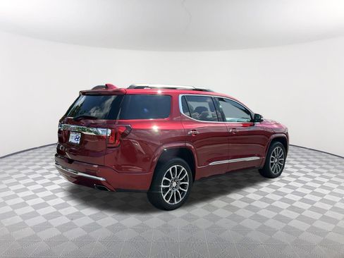 Used 2022 GMC Acadia Denali w/ Denali Technology Package FWD image 5