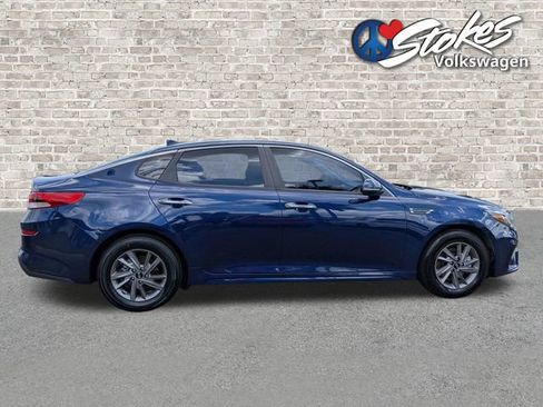 Used 2020 Kia Optima LX FWD image 3