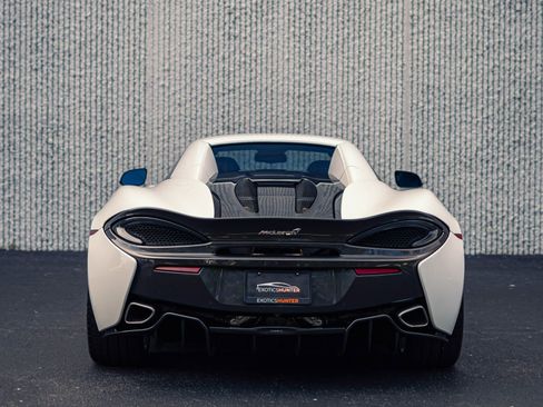 Used 2019 McLaren 570S Spider RWD image 39