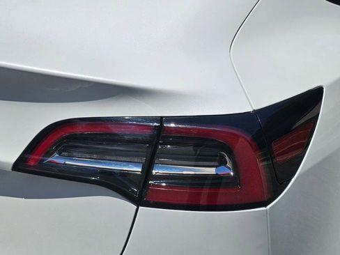 Used 2023 Tesla Model 3 Standard Range RWD image 30