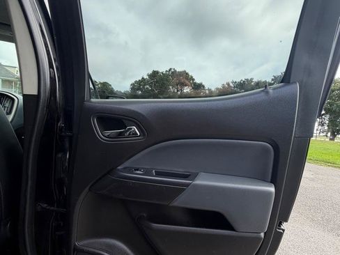 Used 2016 Chevrolet Colorado Z71 RWD image 16