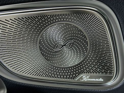 Used 2024 Mercedes-Benz GLC 300 4MATIC w/ Advanced USB Package image 19