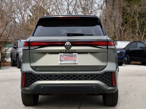 New 2026 Volkswagen Tiguan SE R-Line AWD/4WD image 5