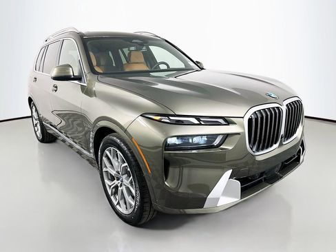 New 2026 BMW X7 xDrive40i w/ Premium Package image 3
