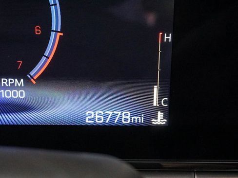 Used 2025 Chevrolet Trax LT image 22