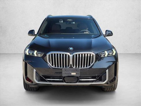 Used 2025 BMW X5 xDrive40i w/ Climate Comfort Package AWD/4WD image 2