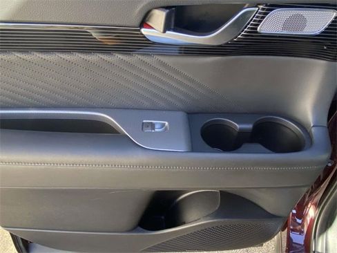 Used 2023 Hyundai Palisade Calligraphy image 13