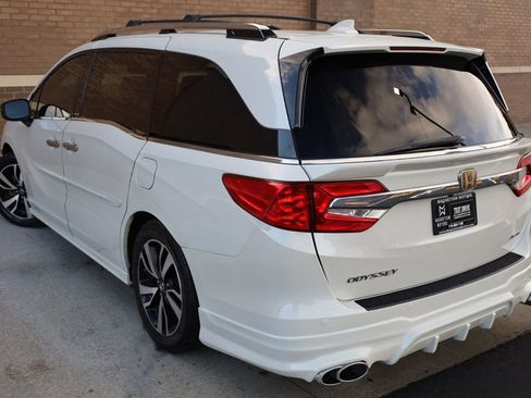 Used 2018 Honda Odyssey Elite image 8