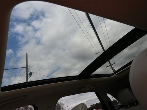 Used 2019 Ford Edge Titanium w/ Equipment Group 301A image 34