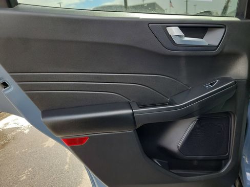Used 2024 Ford Escape ST-Line w/ Tech Pack #1 AWD/4WD image 11
