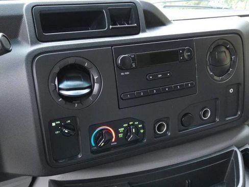 Used 2015 Ford E-350 and Econoline 350 Super Duty w/ Power Windows & Locks Group image 17