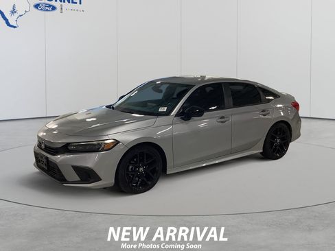 Used 2024 Honda Civic Sport image 1
