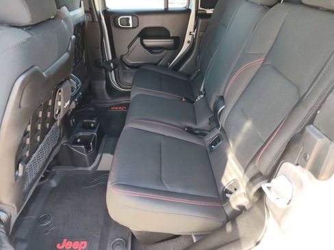Used 2020 Jeep Gladiator Rubicon image 14