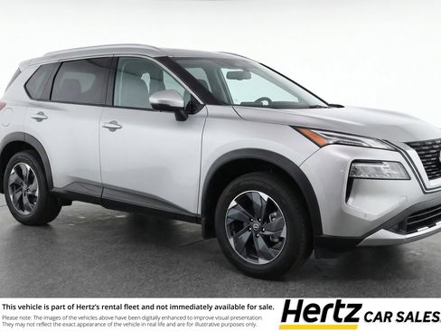 Used 2025 Nissan Rogue SV AWD/4WD image 1