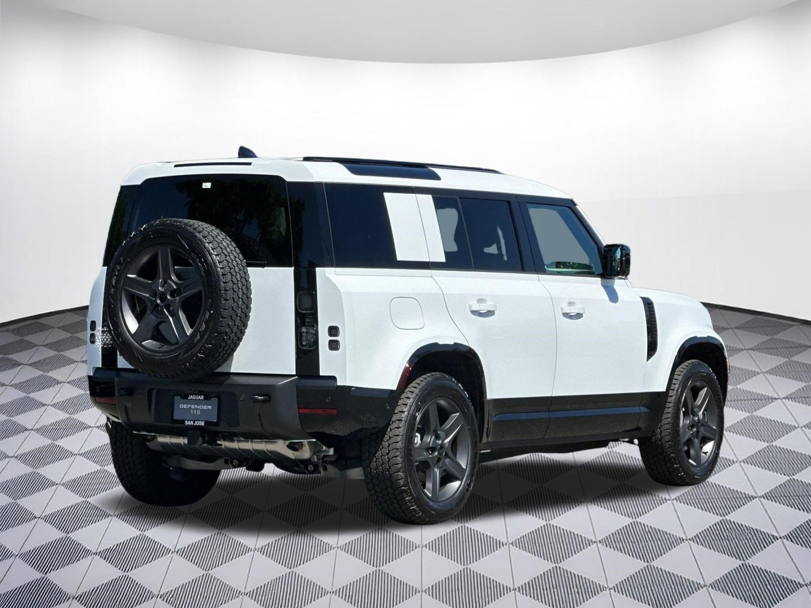 New 2026 Land Rover Defender 110 X-Dynamic SE AWD/4WD image 8