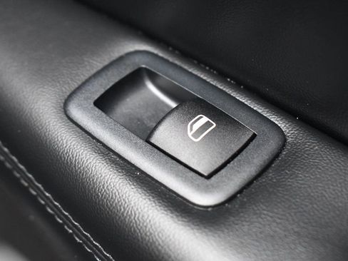 Used 2020 Jeep Grand Cherokee Altitude image 49