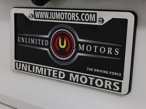 Used 2024 Kia Niro EX image 19