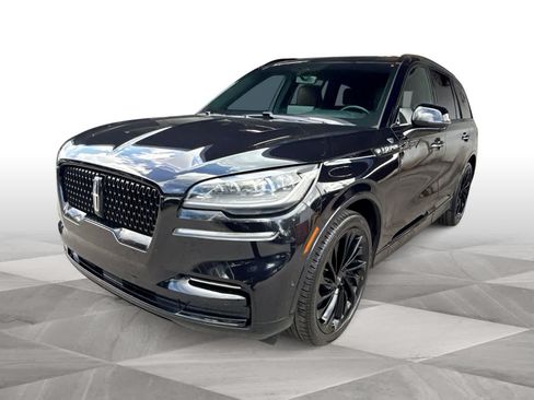 Used 2024 Lincoln Aviator Reserve w/ Equipment Group 201A RWD image 4
