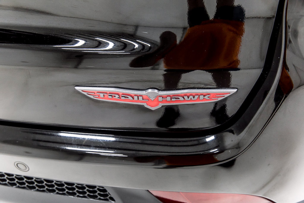 Used 2022 Jeep Compass Trailhawk AWD/4WD image 7
