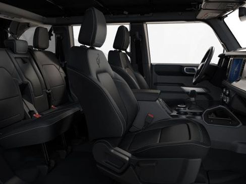 New 2025 Ford Bronco Outer Banks w/ Sasquatch Package image 6