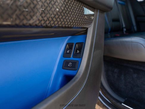 Used 2020 Rolls-Royce Cullinan Black Badge image 52