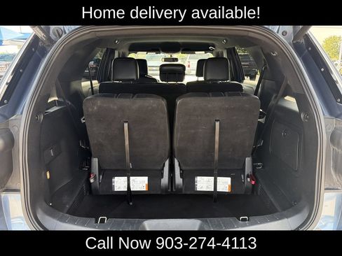 Used 2018 Ford Explorer XLT w/ Equipment Group 202A FWD image 10