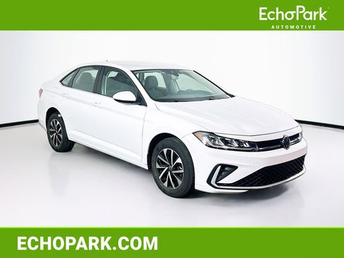 Used 2025 Volkswagen Jetta S FWD image 1