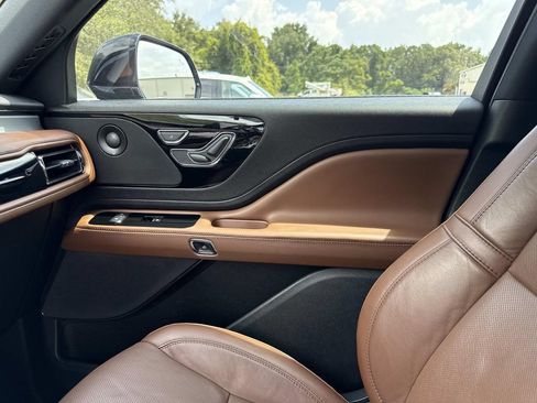 Certified 2023 Lincoln Aviator Reserve RWD image 23