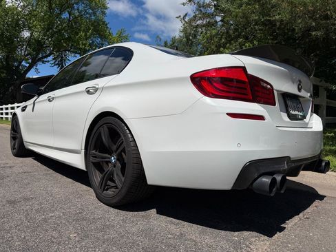 Used 2013 BMW M5 RWD image 17