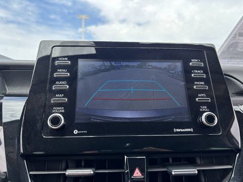 Used 2021 Toyota Camry SE FWD image 21