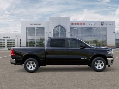 New 2026 RAM 1500 4x4 Crew Cab image 21