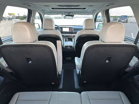 Used 2025 Kia Telluride S FWD image 37