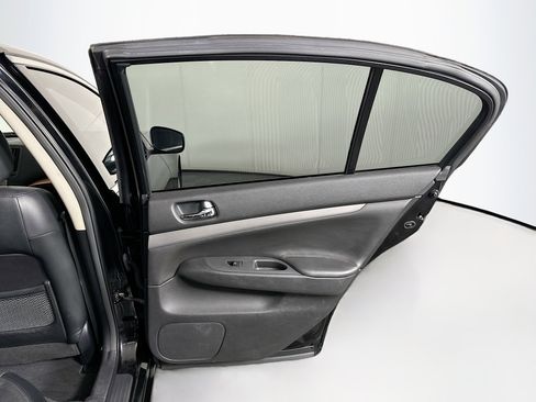 Used 2013 INFINITI G37 x w/ Premium Pkg image 28