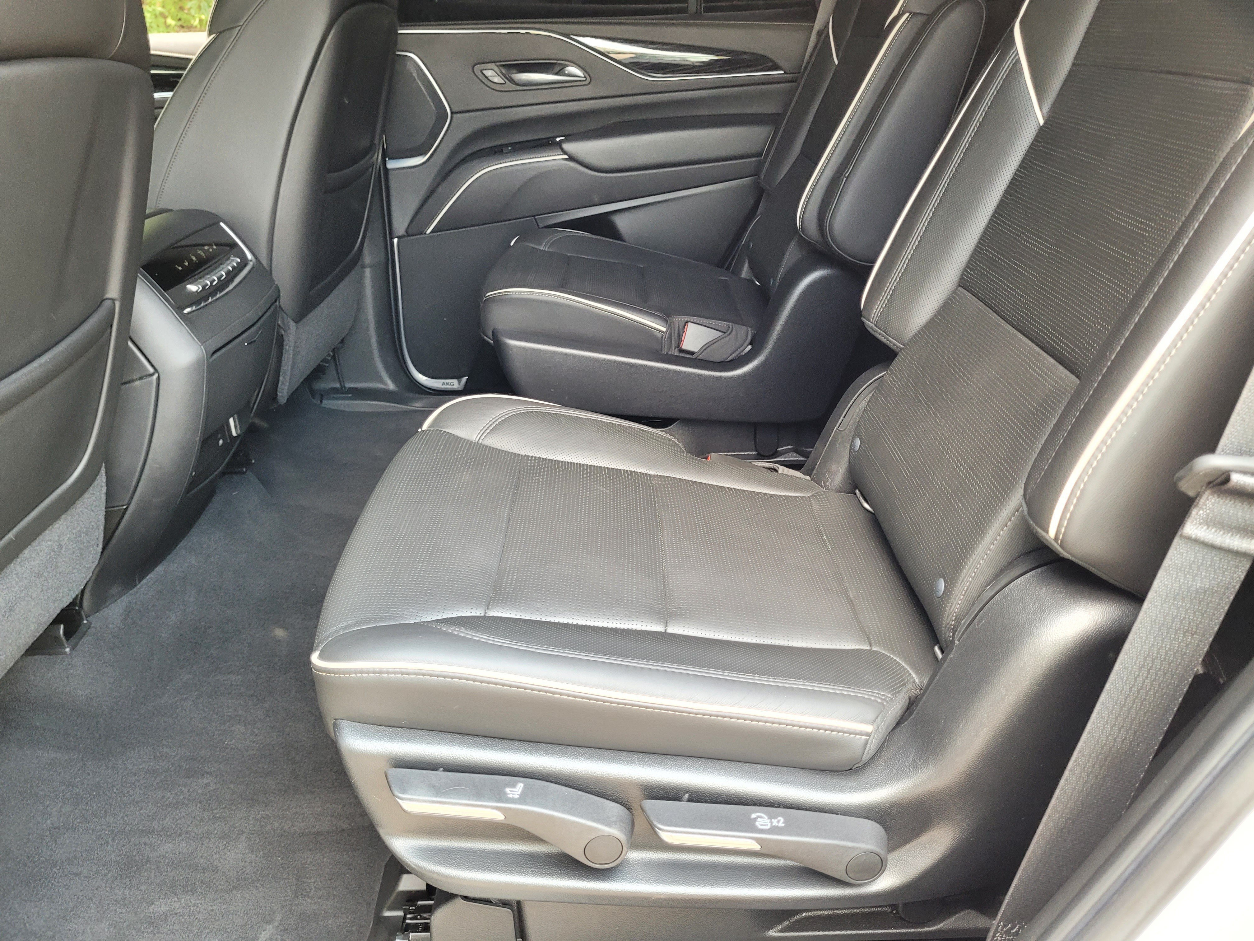 Used 2021 Cadillac Escalade Sport RWD image 25