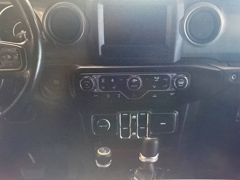 Used 2022 Jeep Gladiator Sport AWD/4WD image 49
