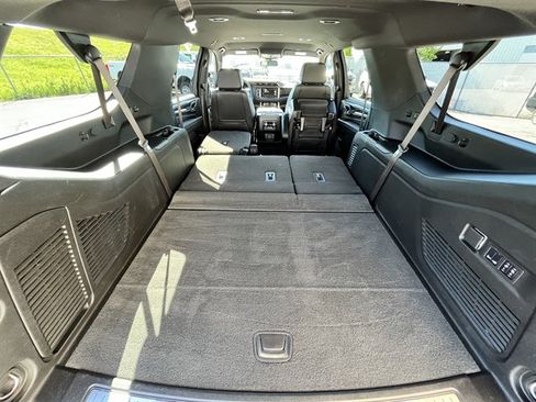 Used 2024 GMC Yukon XL Denali AWD/4WD image 70