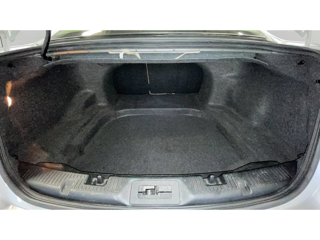 Used 2019 Ford Taurus SEL FWD image 16