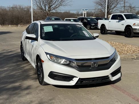 Used 2017 Honda Civic EX image 7