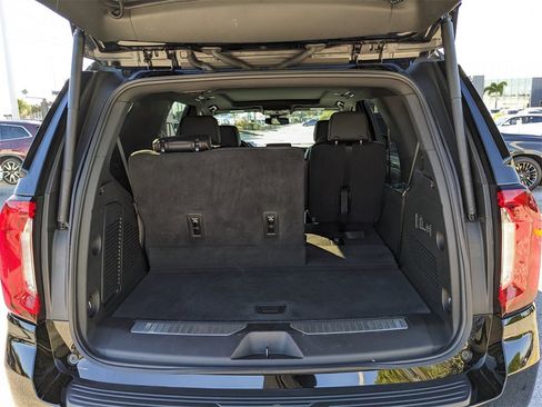 Used 2024 GMC Yukon AT4 w/ AT4 Premium Package image 13