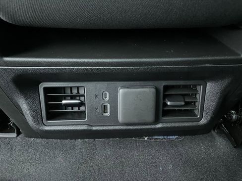 New 2025 GMC Sierra 1500 Elevation image 21