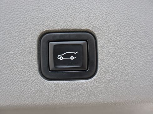 Used 2022 Cadillac XT6 Premium Luxury image 29