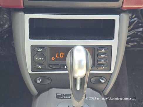 Used 2004 Porsche 911 Carrera image 18