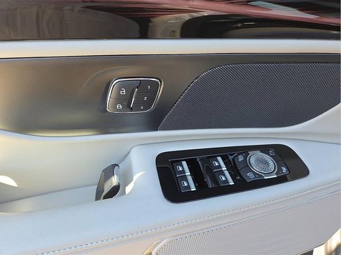 New 2026 Lincoln Nautilus Premier image 15