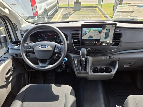 New 2025 Ford Transit 250 148 Medium Roof image 10