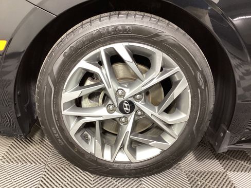 Used 2021 Hyundai Sonata SEL w/ Preferred Accessory Package image 10