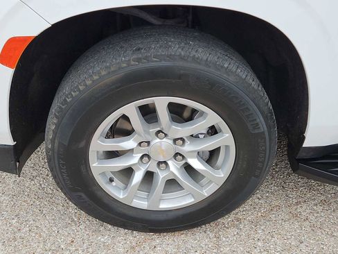 Used 2023 Chevrolet Tahoe LS RWD image 12
