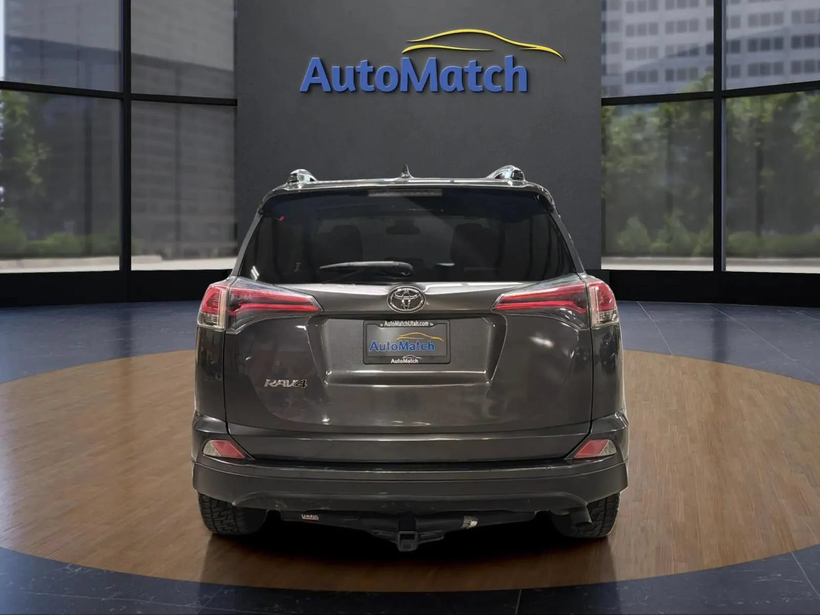 Used 2018 Toyota RAV4 XLE AWD/4WD image 9