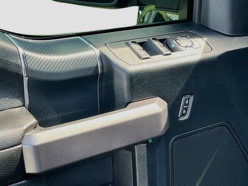 Used 2019 Ford F150 XLT w/ Equipment Group 302A Luxury AWD/4WD image 18